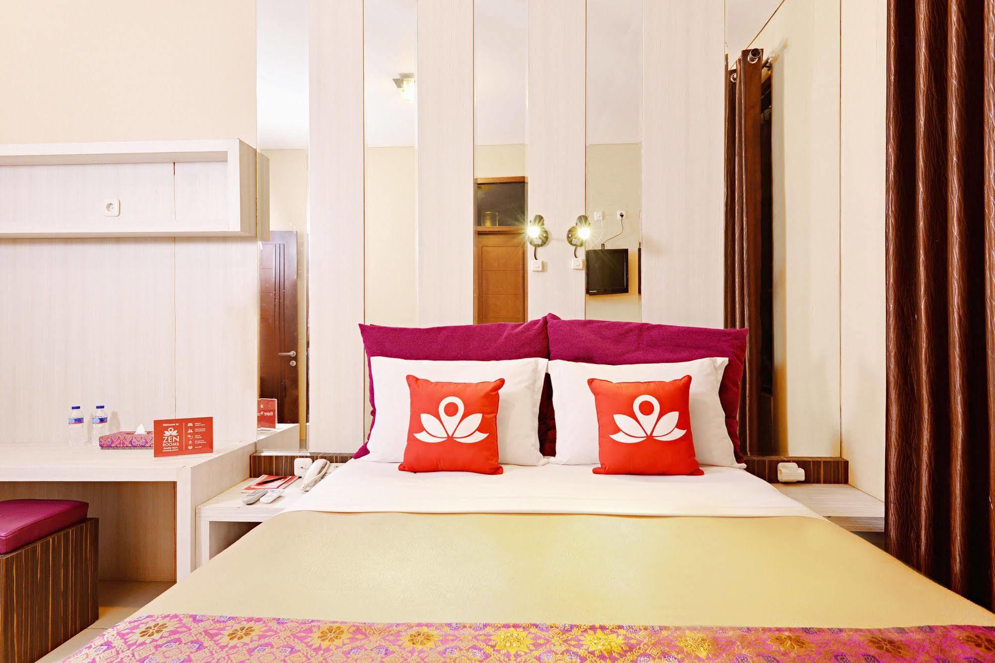 Zen Rooms Riau Natuna 万隆 外观 照片