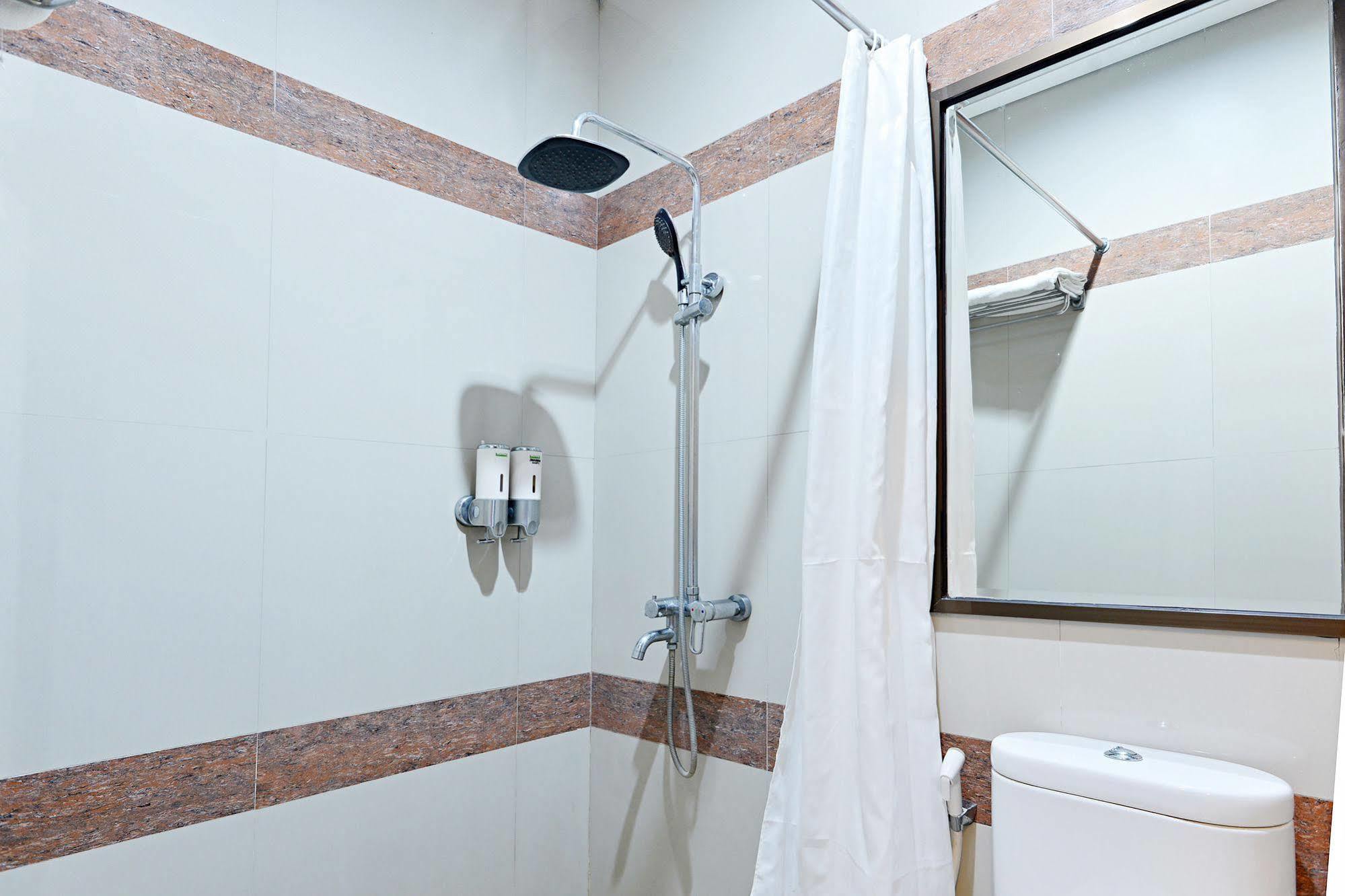 Zen Rooms Riau Natuna 万隆 外观 照片