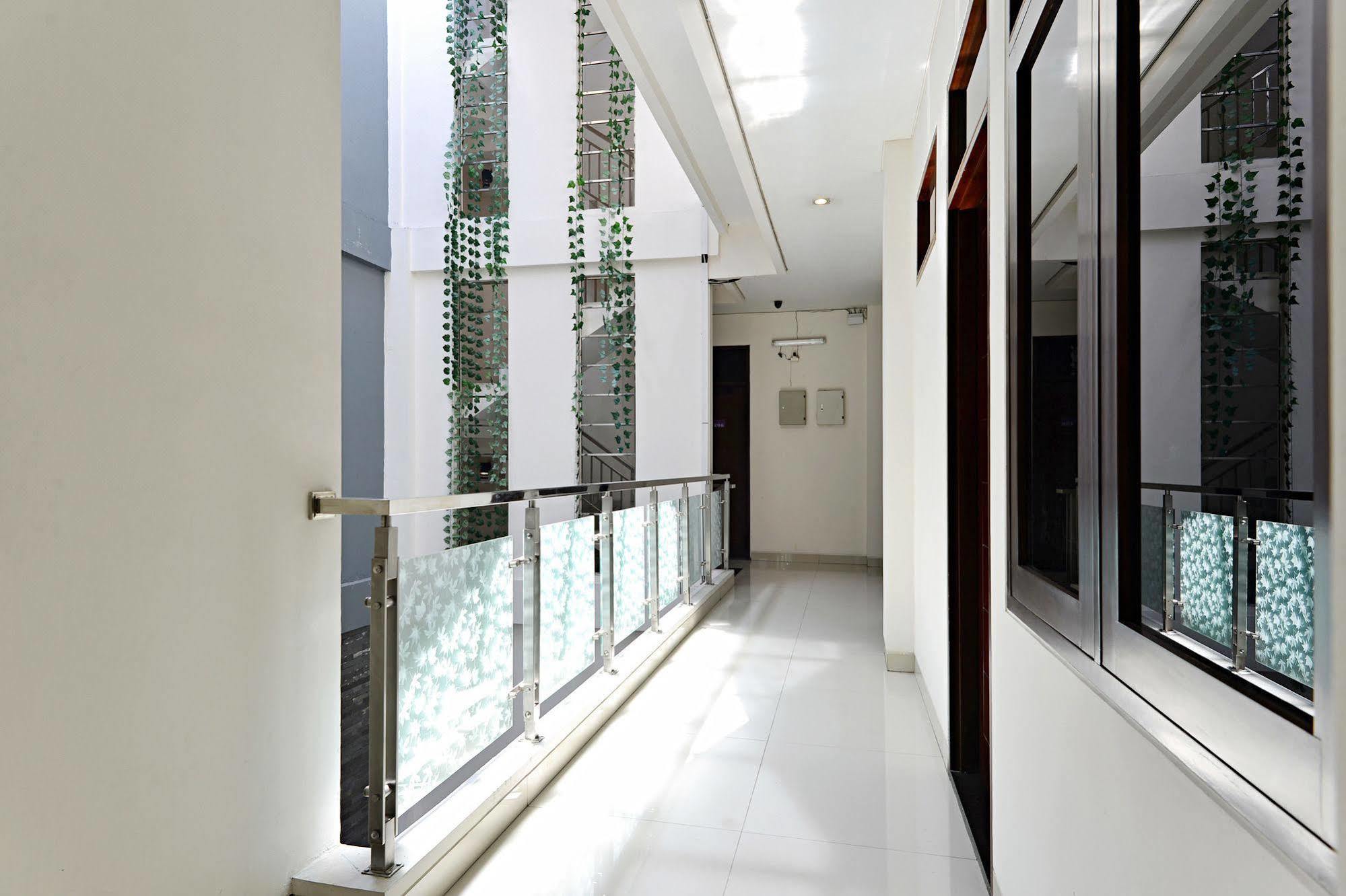 Zen Rooms Riau Natuna 万隆 外观 照片